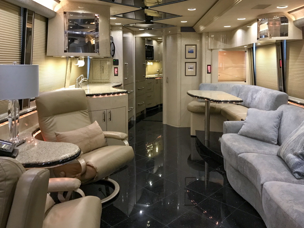 2007 Prevost Marathon XLII For Sale