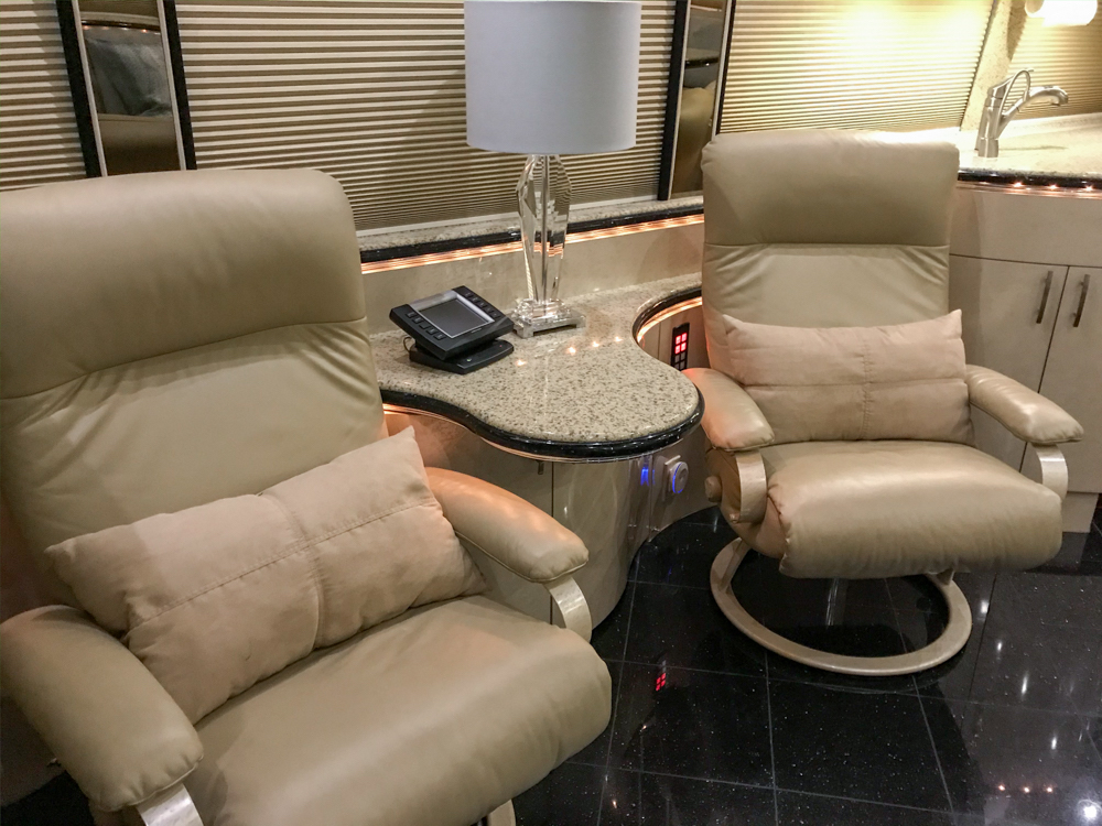 2007 Prevost Marathon XLII For Sale