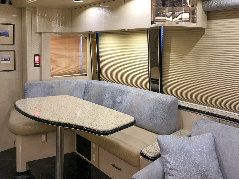 2007 Prevost Marathon XLII For Sale