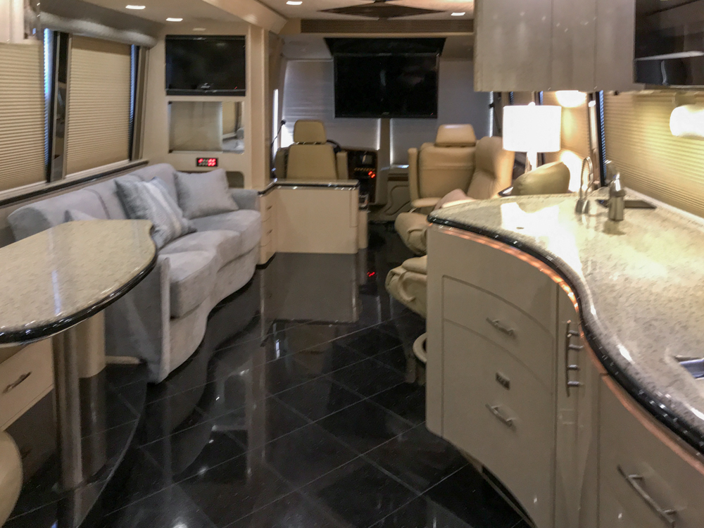 2007 Prevost Marathon XLII For Sale