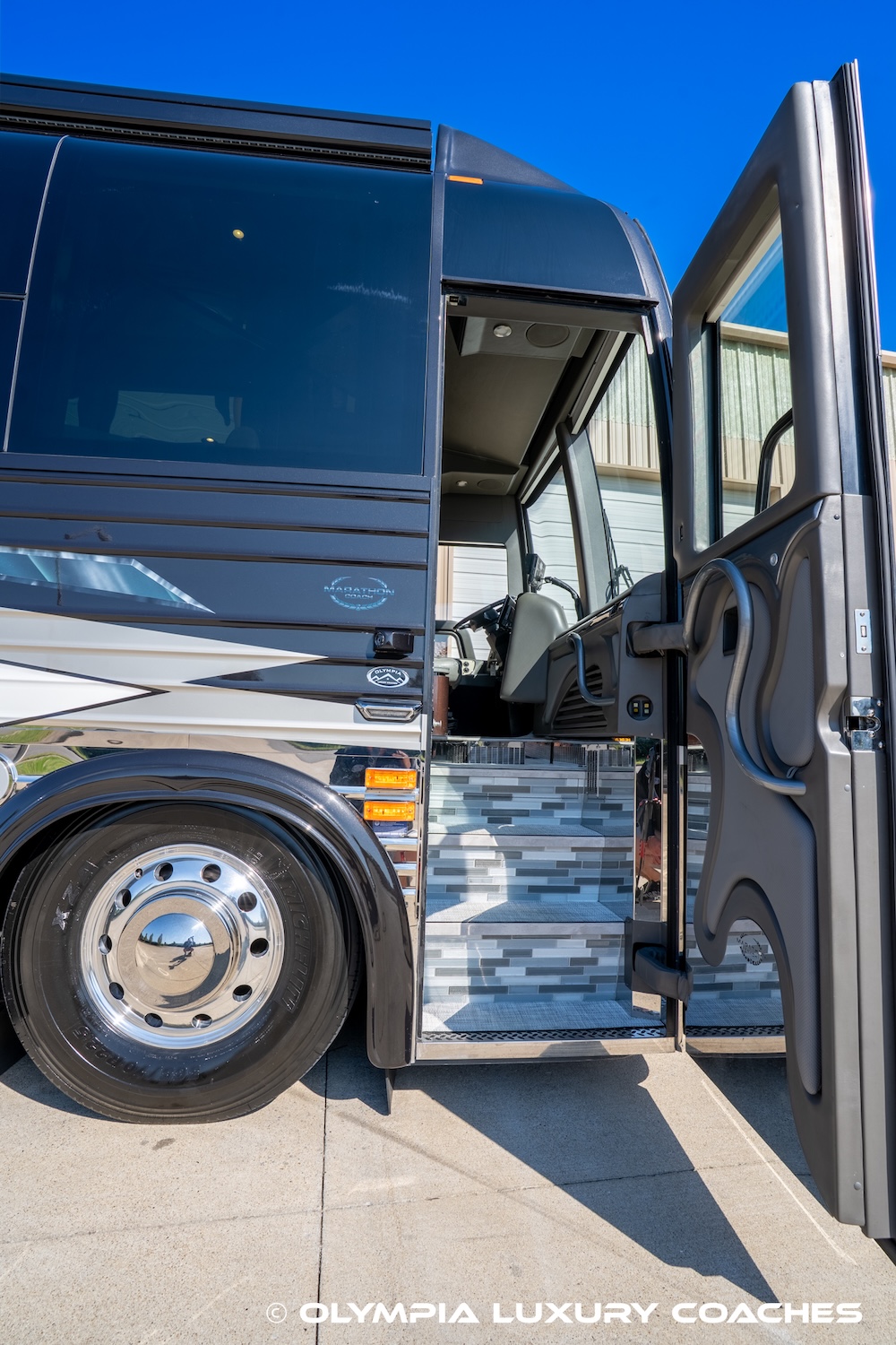 2007 Prevost Marathon XLII For Sale