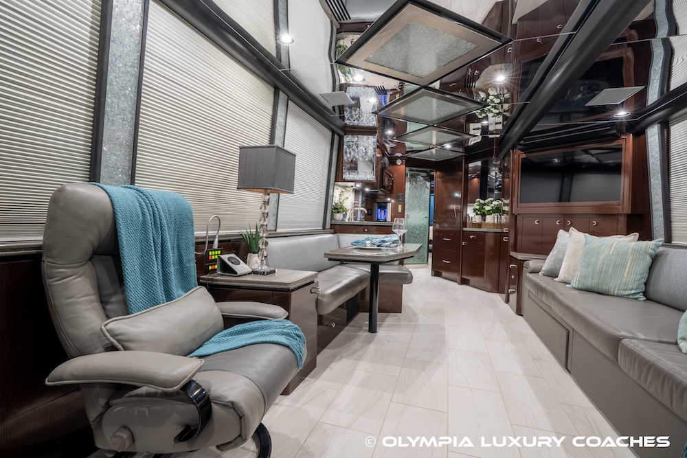 2007 Prevost Marathon XLII For Sale