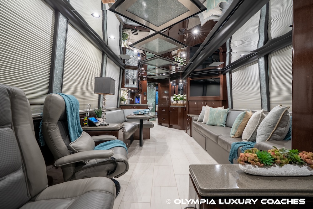 2007 Prevost Marathon XLII For Sale