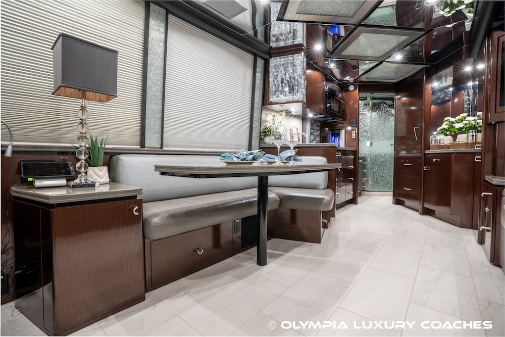 2007 Prevost Marathon XLII For Sale