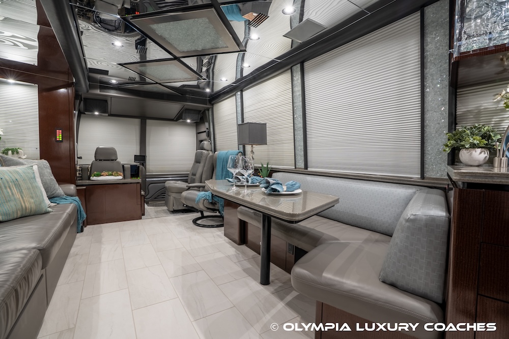 2007 Prevost Marathon XLII For Sale