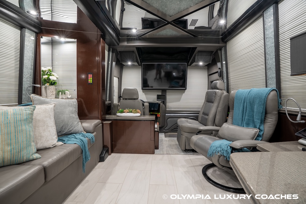 2007 Prevost Marathon XLII For Sale