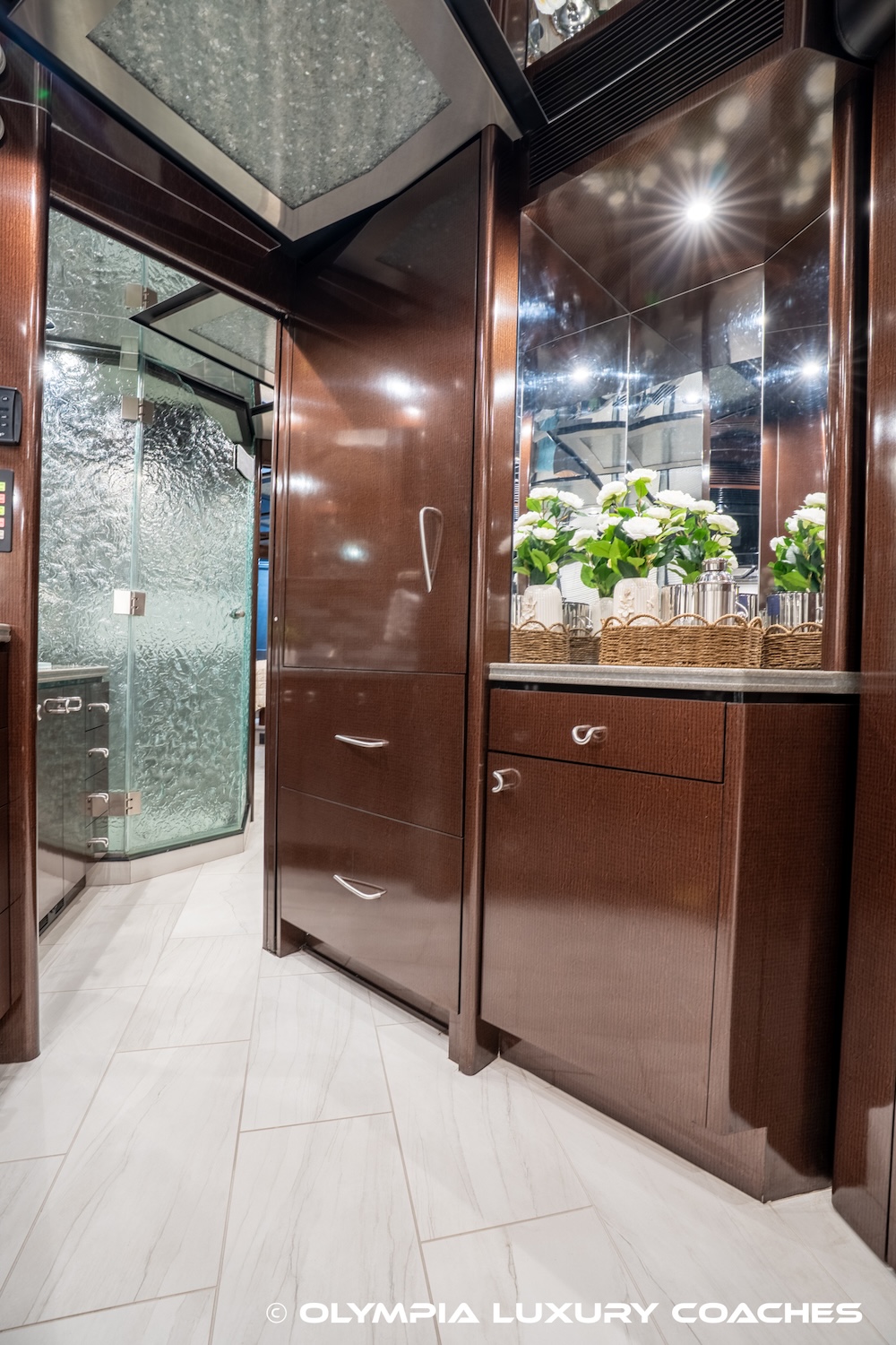 2007 Prevost Marathon XLII For Sale