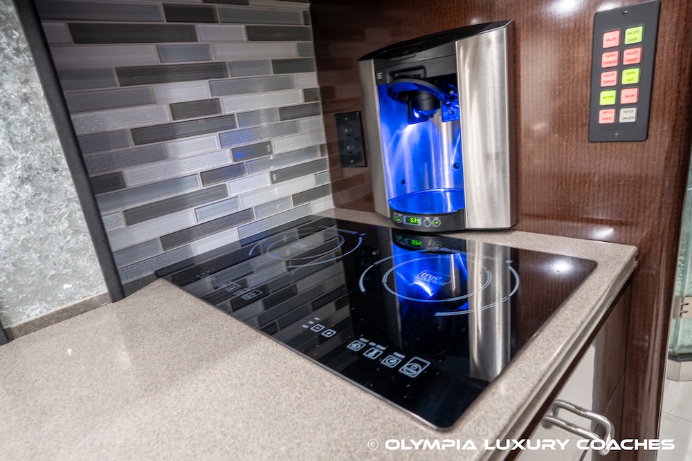 2007 Prevost Marathon XLII For Sale