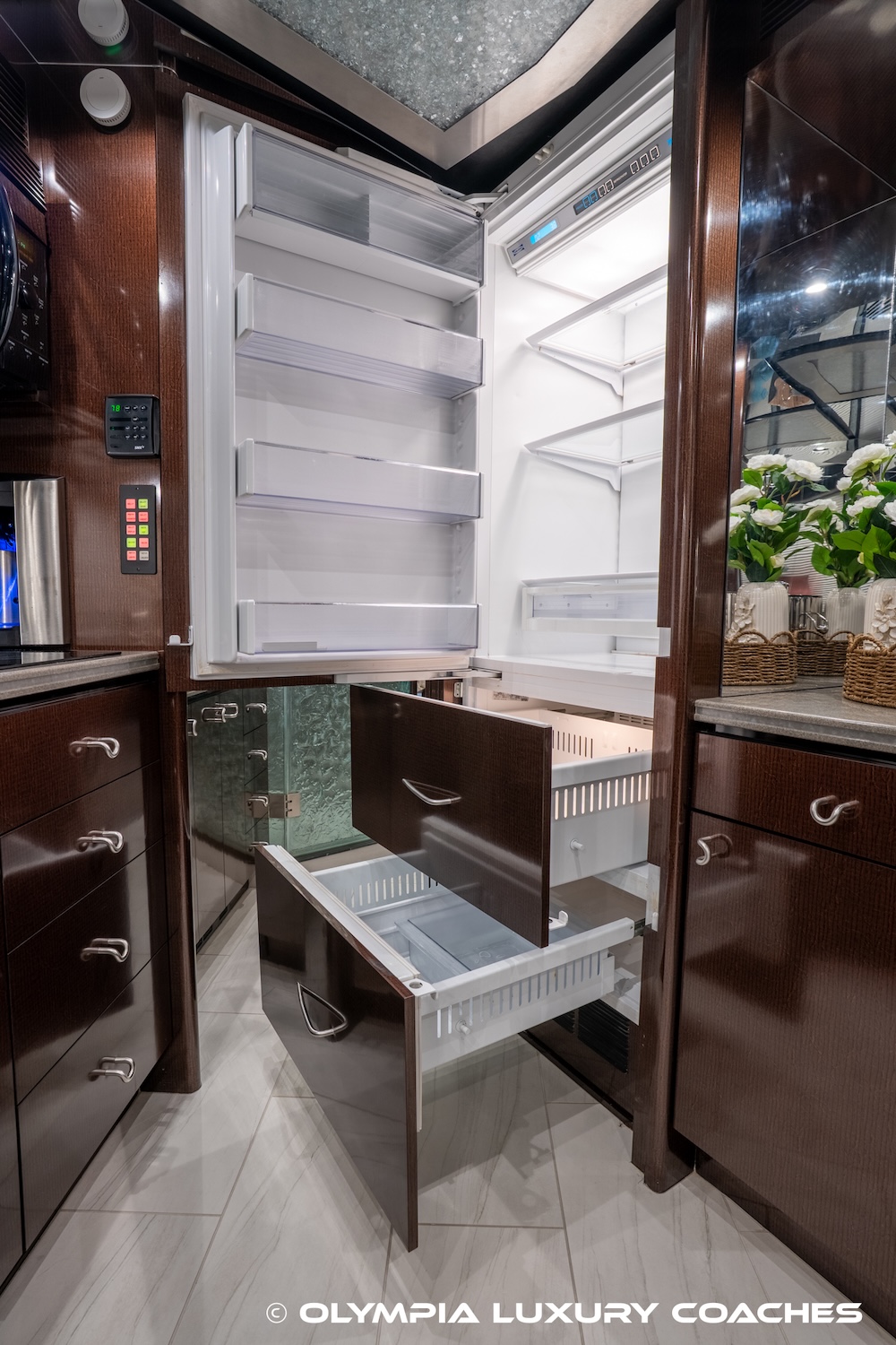 2007 Prevost Marathon XLII For Sale