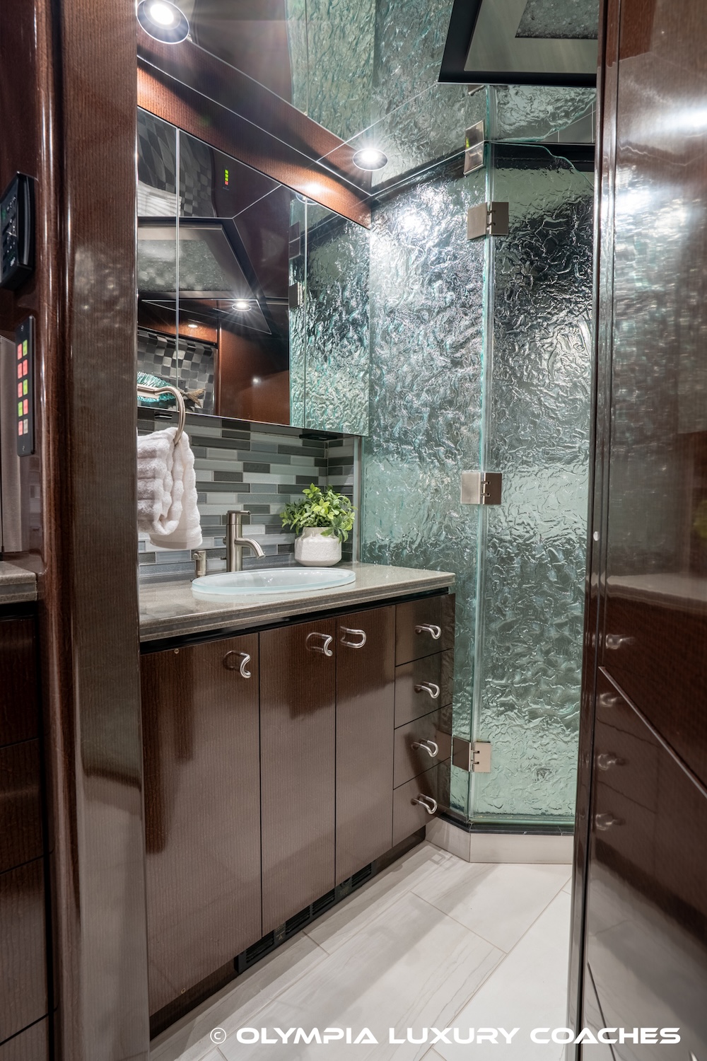 2007 Prevost Marathon XLII For Sale