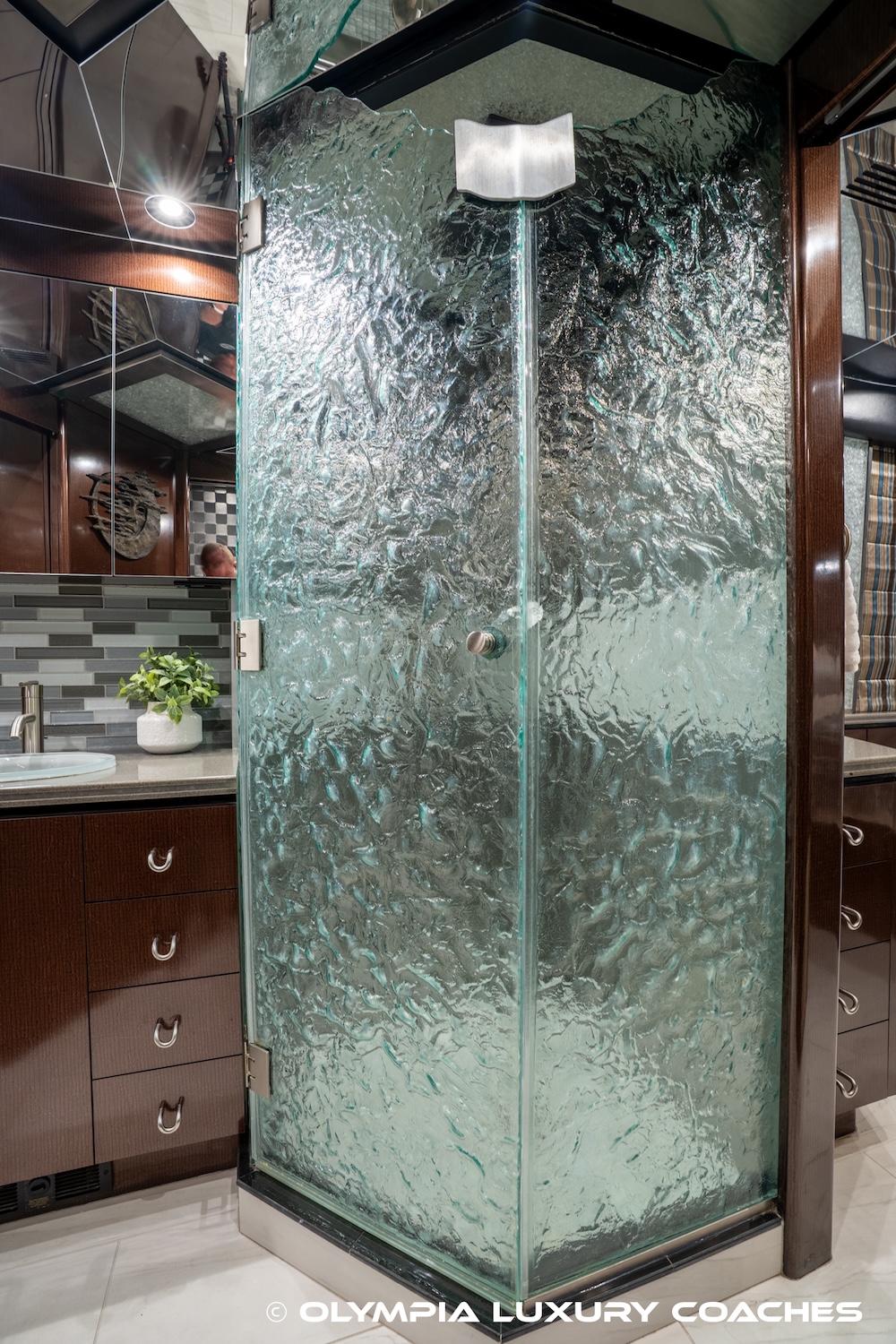 2007 Prevost Marathon XLII For Sale