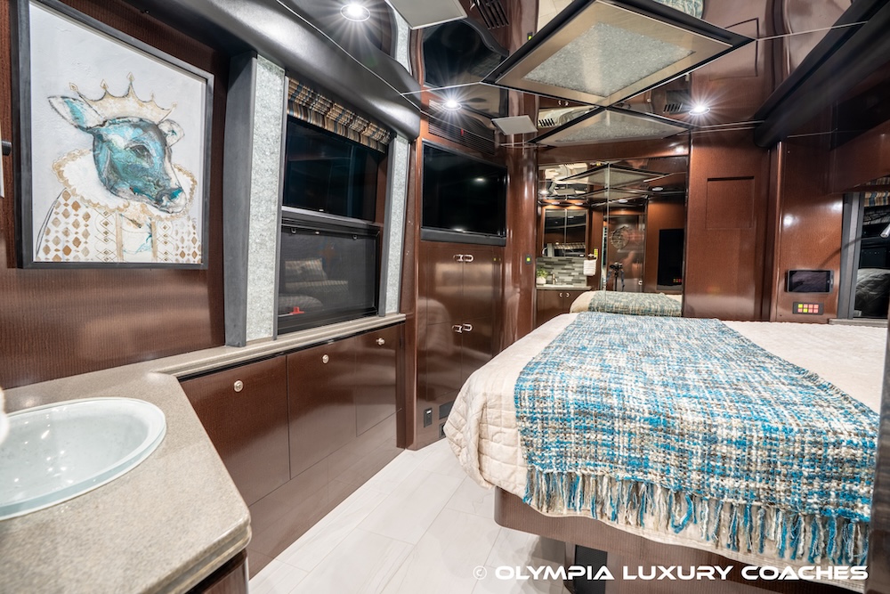 2007 Prevost Marathon XLII For Sale