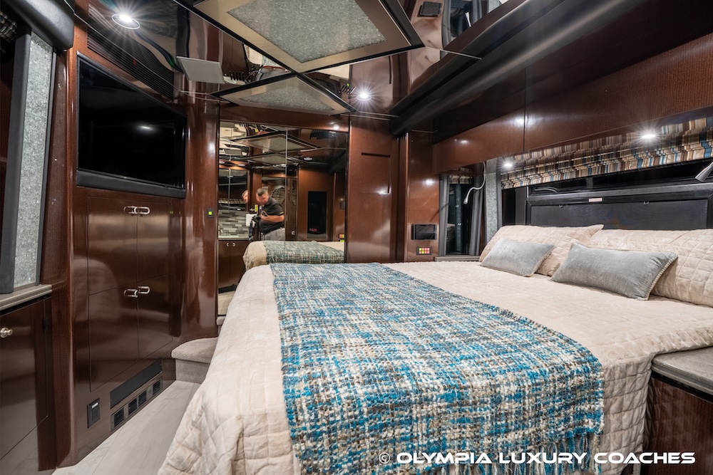 2007 Prevost Marathon XLII For Sale