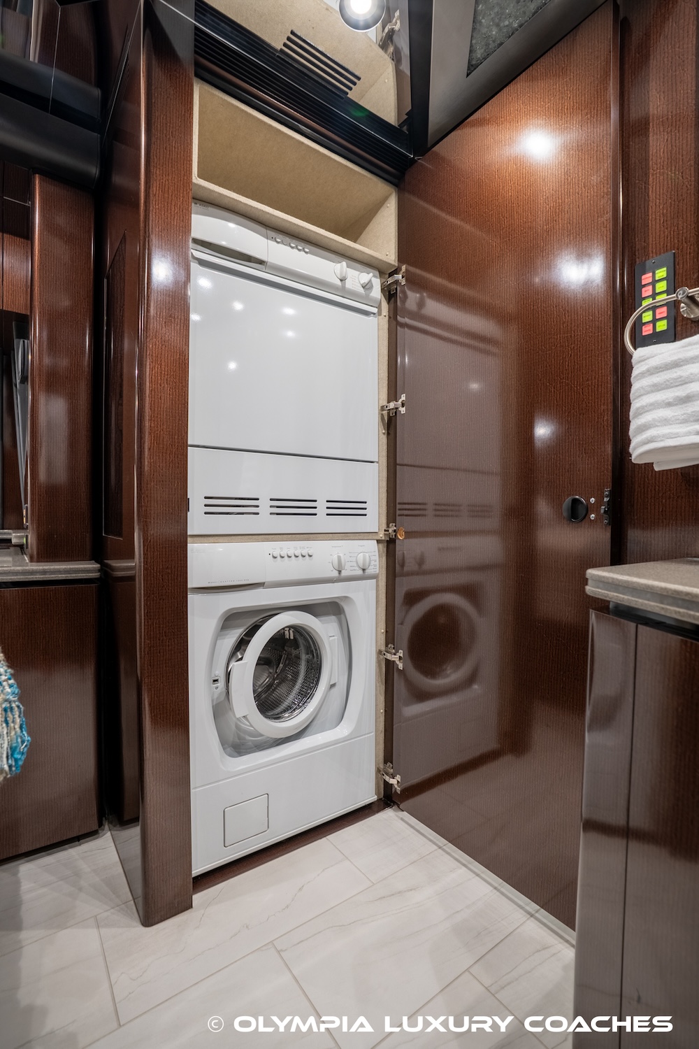 2007 Prevost Marathon XLII For Sale