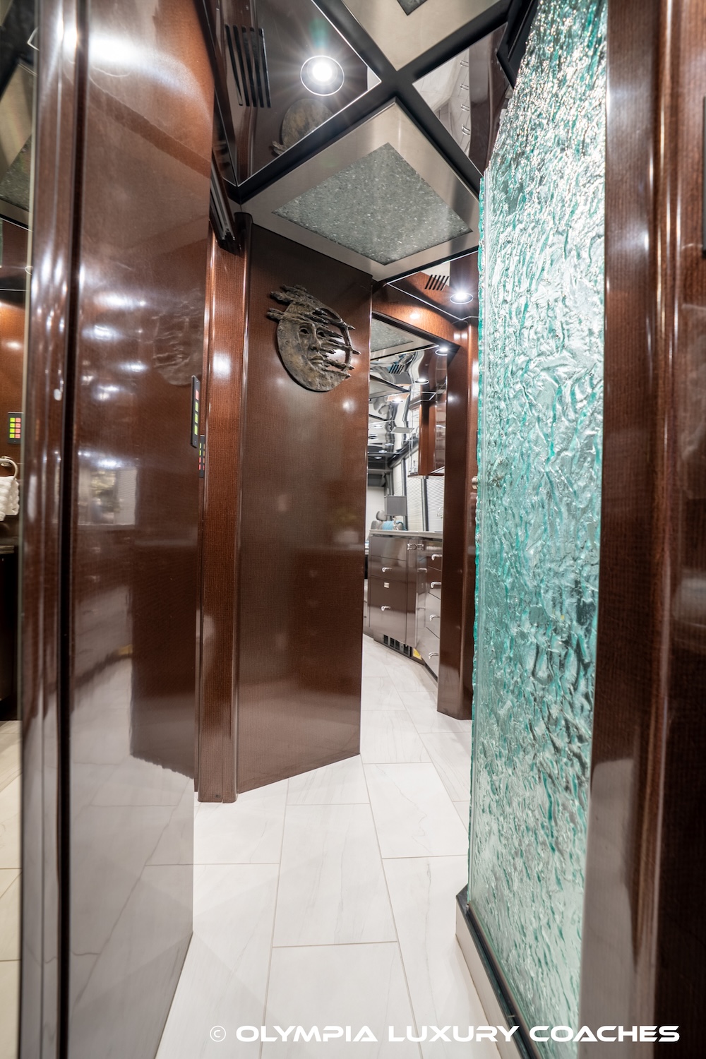 2007 Prevost Marathon XLII For Sale