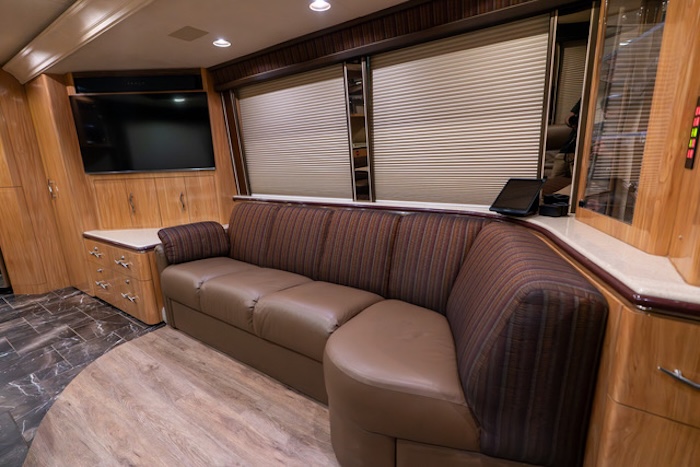2007 Prevost Marathon XLII For Sale