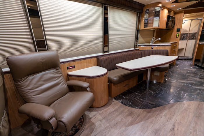 2007 Prevost Marathon XLII For Sale