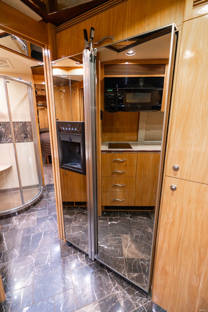 2007 Prevost Marathon XLII For Sale