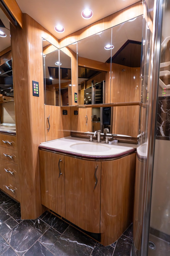 2007 Prevost Marathon XLII For Sale