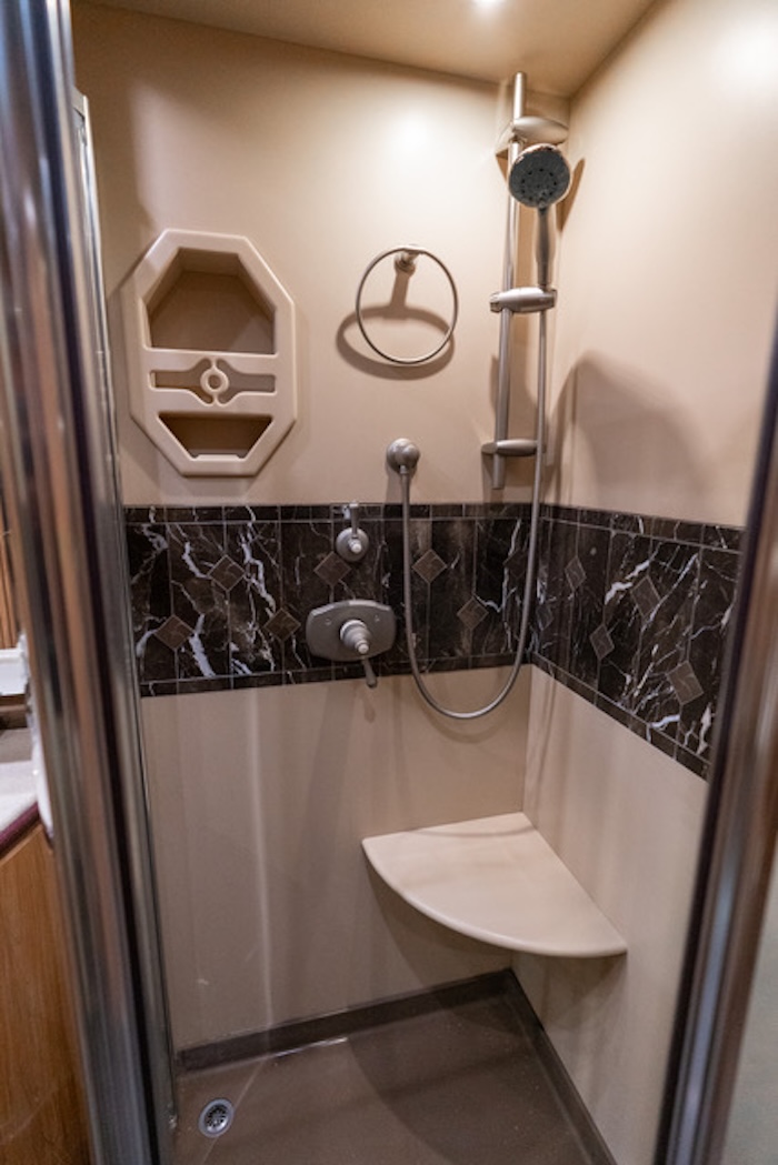 2007 Prevost Marathon XLII For Sale