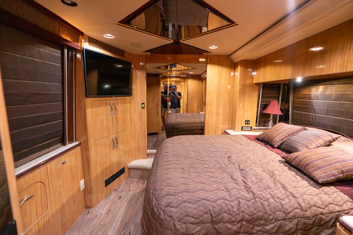 2007 Prevost Marathon XLII For Sale