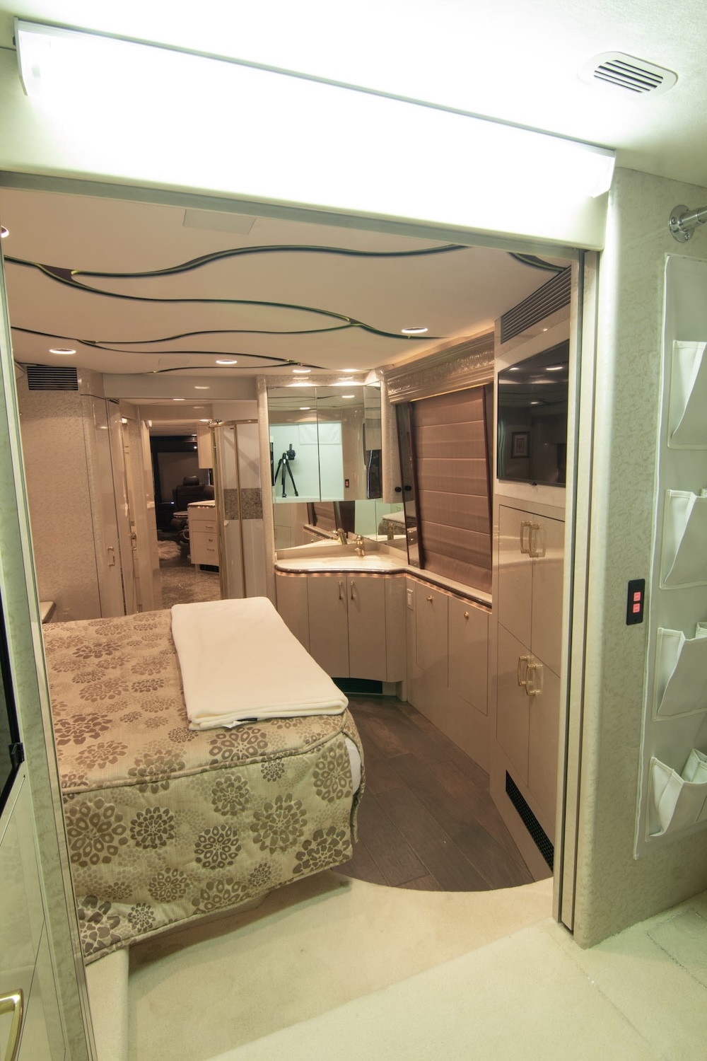 2007 Prevost Marathon XLII For Sale