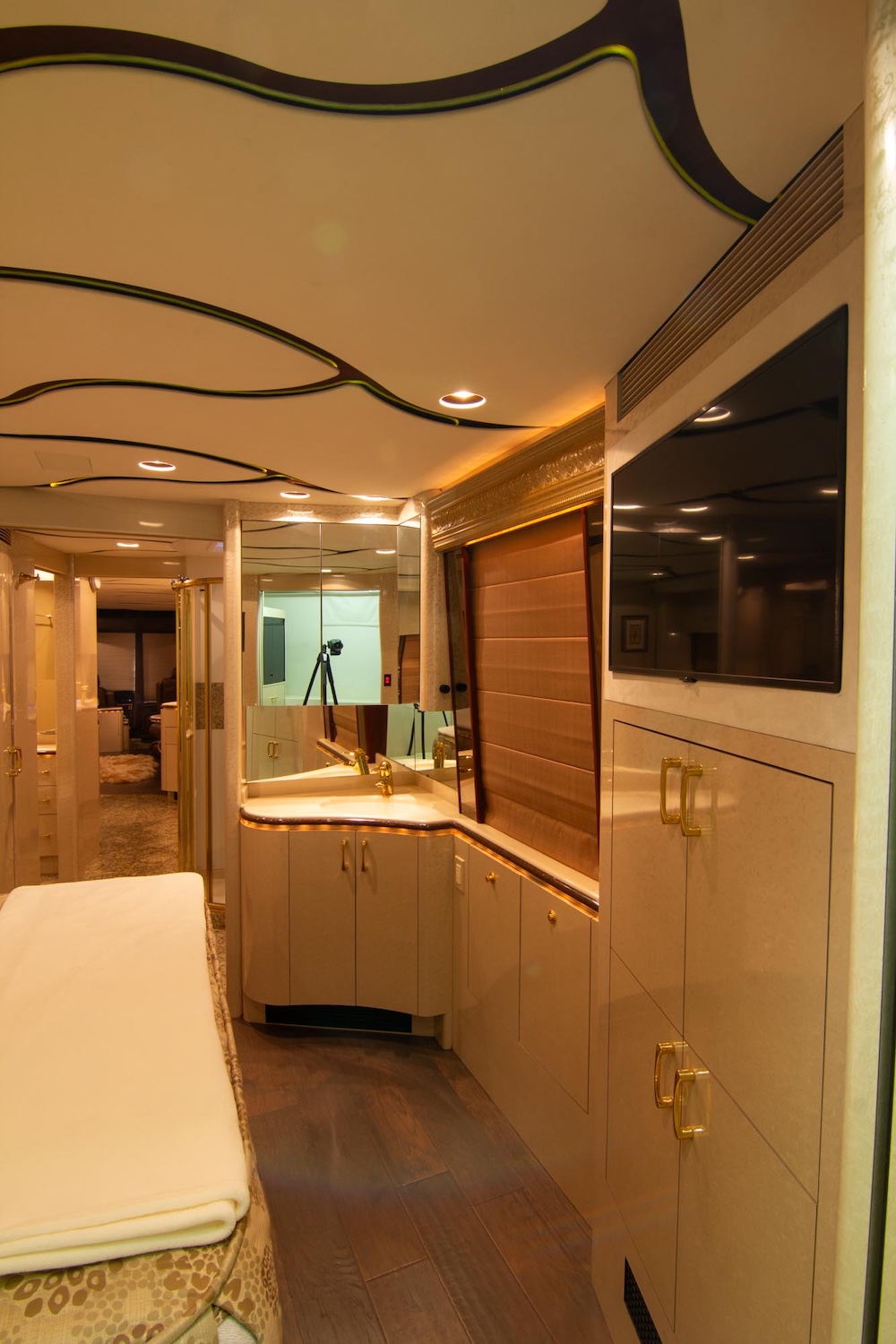 2007 Prevost Marathon XLII For Sale
