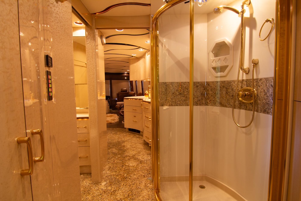 2007 Prevost Marathon XLII For Sale