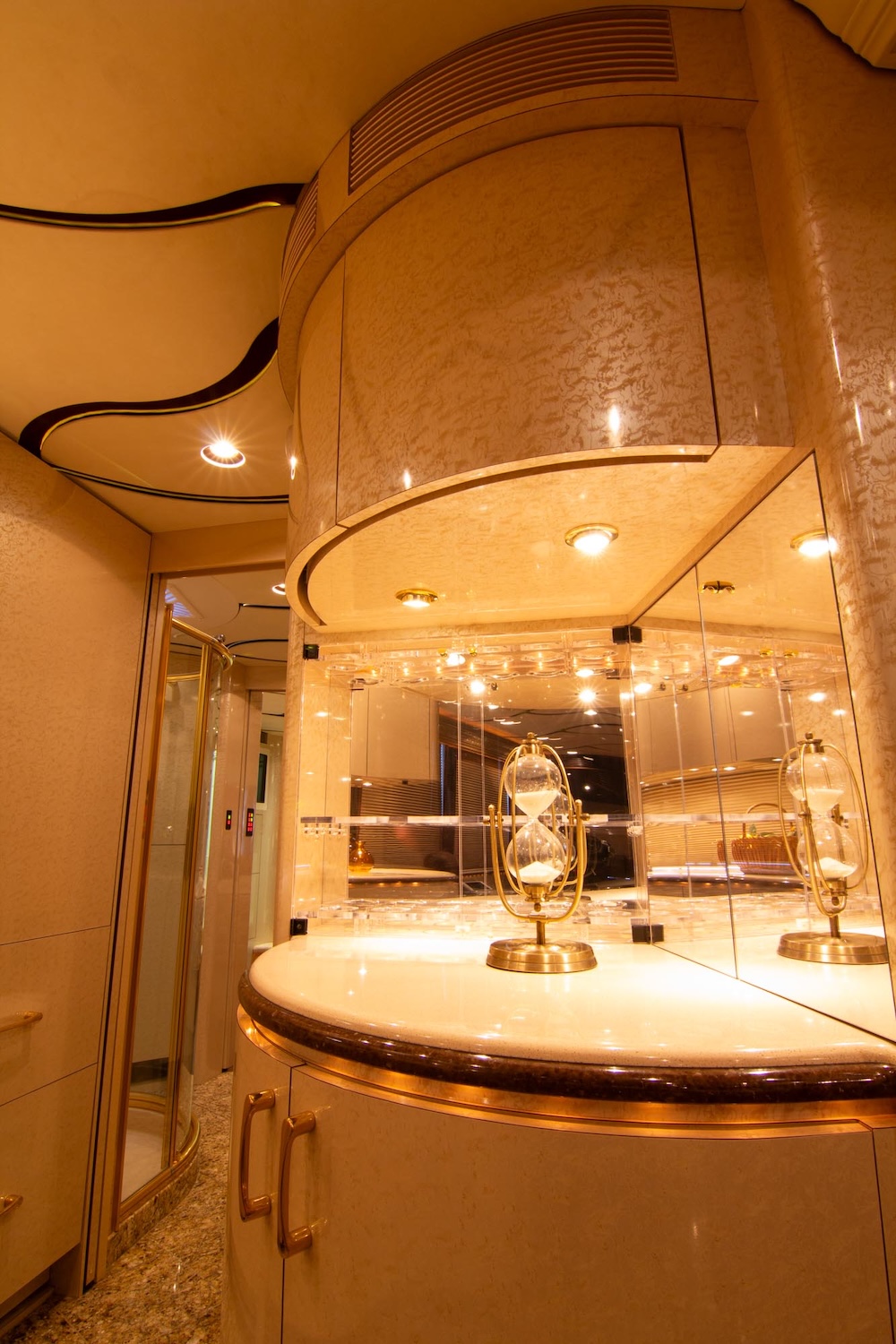 2007 Prevost Marathon XLII For Sale