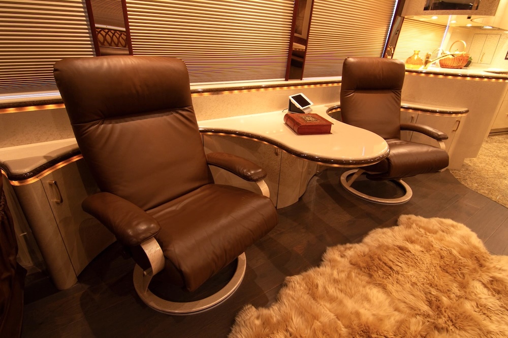 2007 Prevost Marathon XLII For Sale