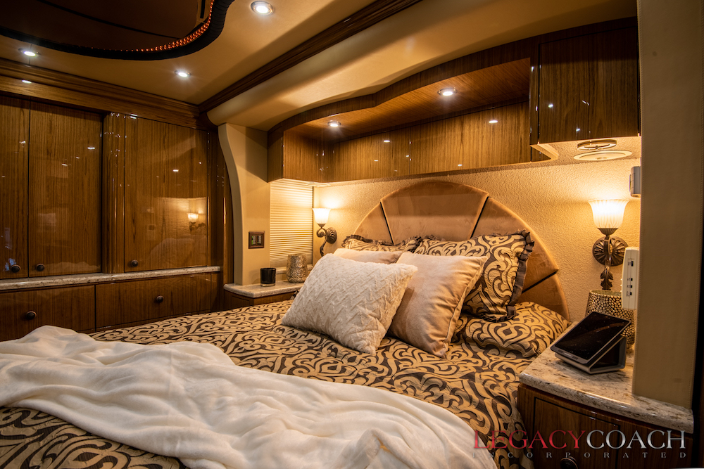 2007 Prevost Millennium H3-45 For Sale