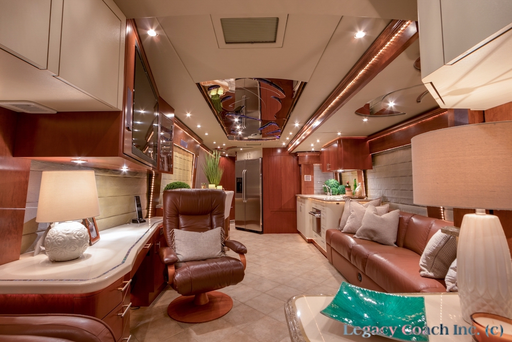 2007 Prevost Parliament H3-45 For Sale