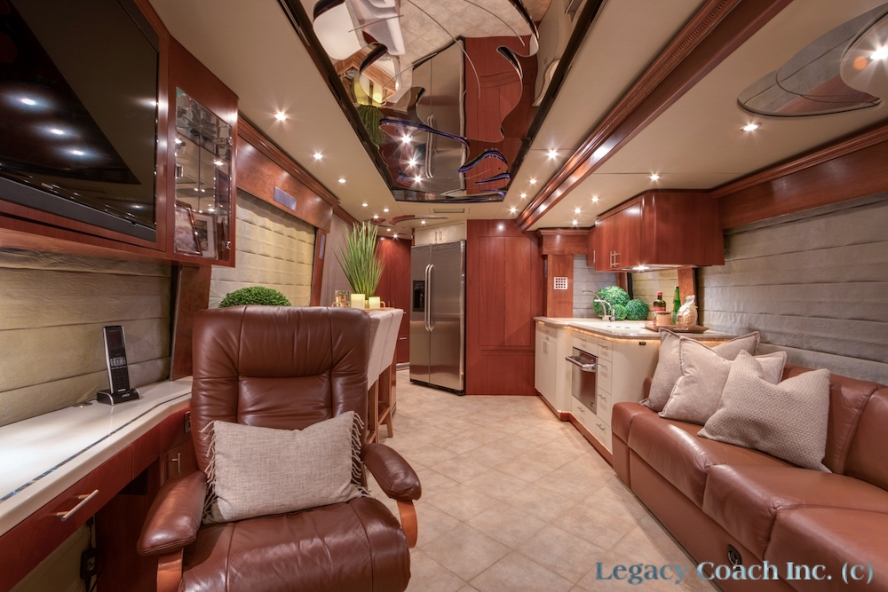 2007 Prevost Parliament H3-45 For Sale