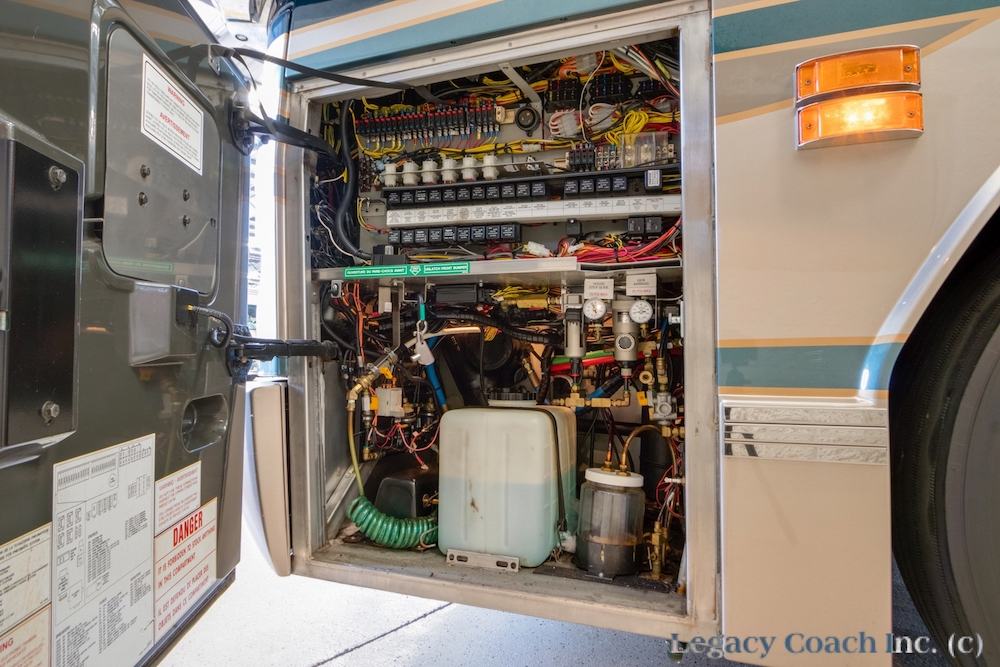 2007 Prevost Parliament H3-45 For Sale