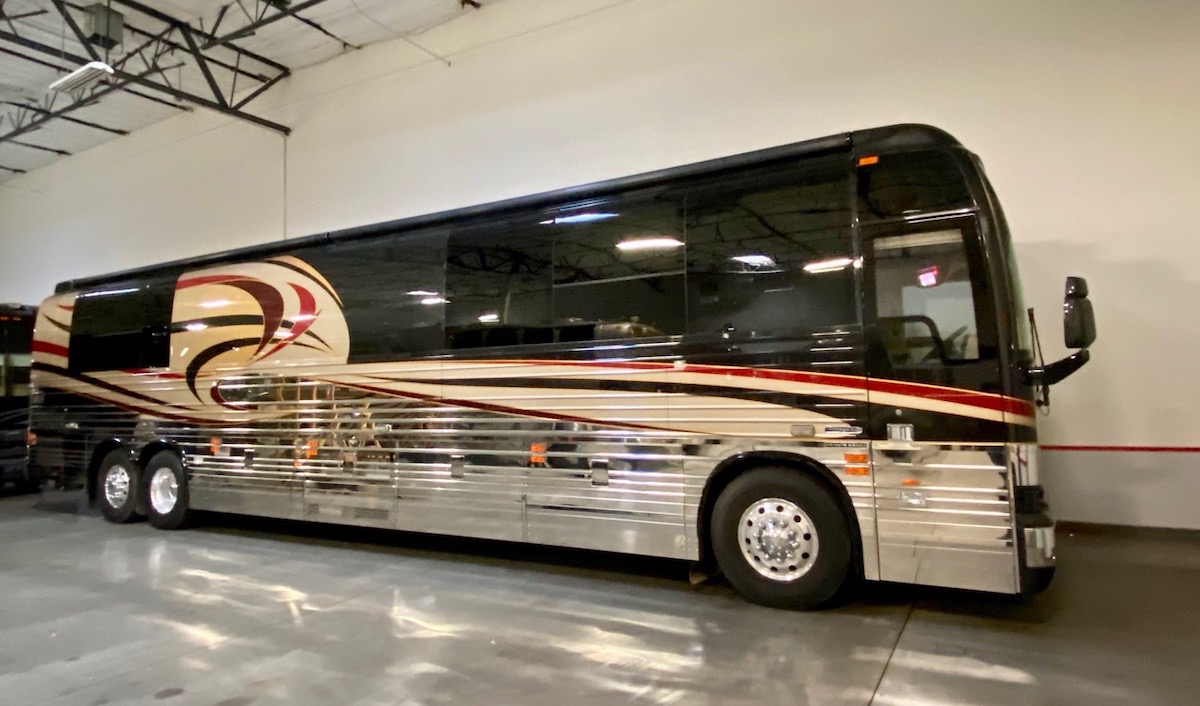 2007 Prevost Thompson XLII For Sale