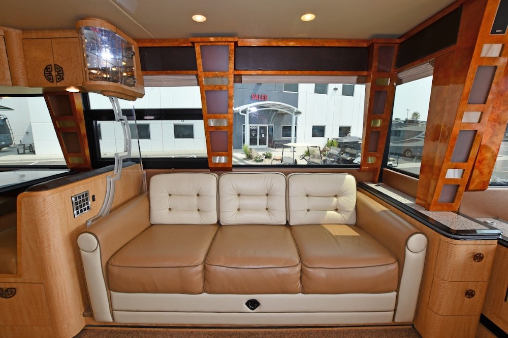 2008 Prevost Parliament XLII For Sale