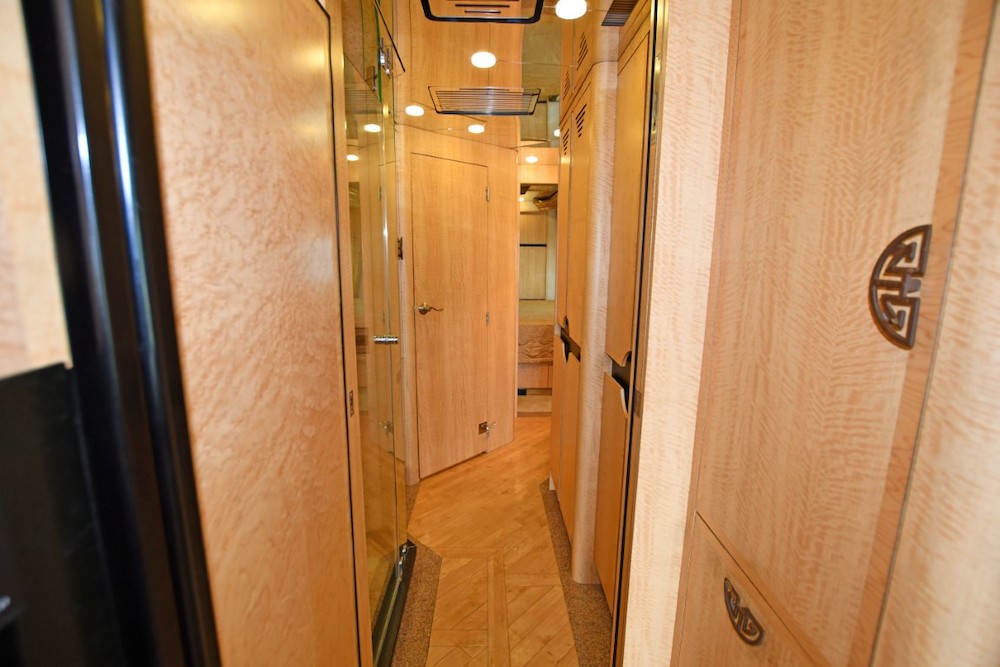 2008 Prevost Parliament XLII For Sale