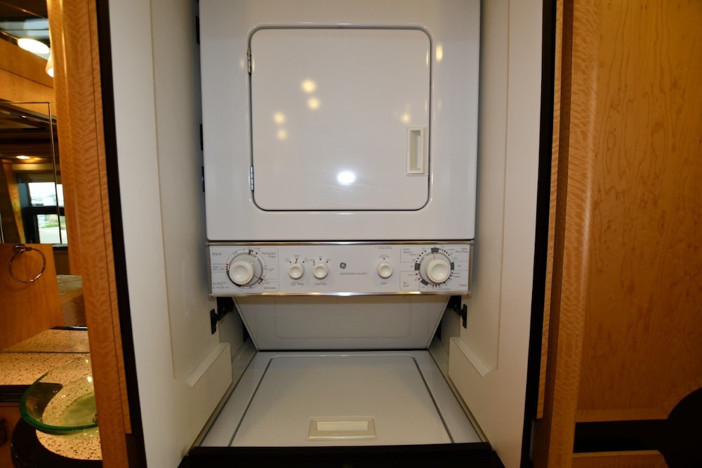 2008 Prevost Parliament XLII For Sale