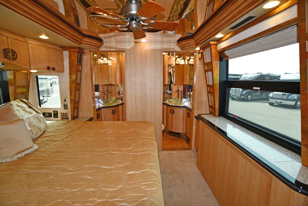 2008 Prevost Parliament XLII For Sale