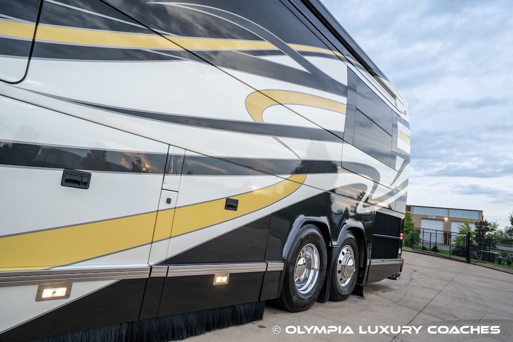 2008 Prevost Amadas H3-45 For Sale