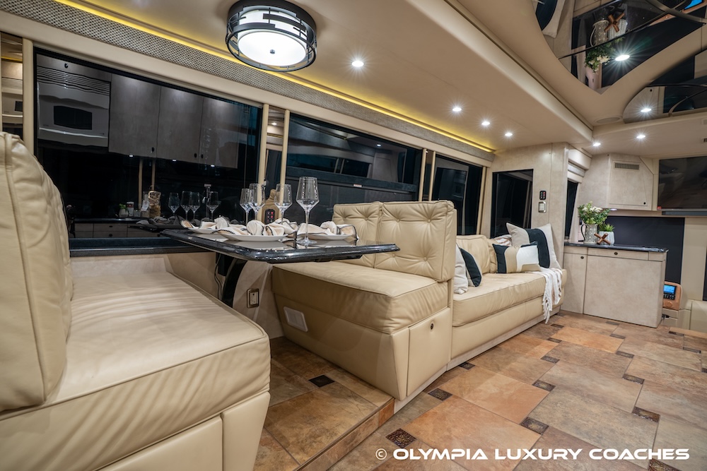 2008 Prevost Amadas H3-45 For Sale