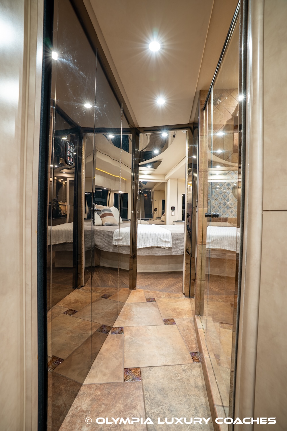 2008 Prevost Amadas H3-45 For Sale