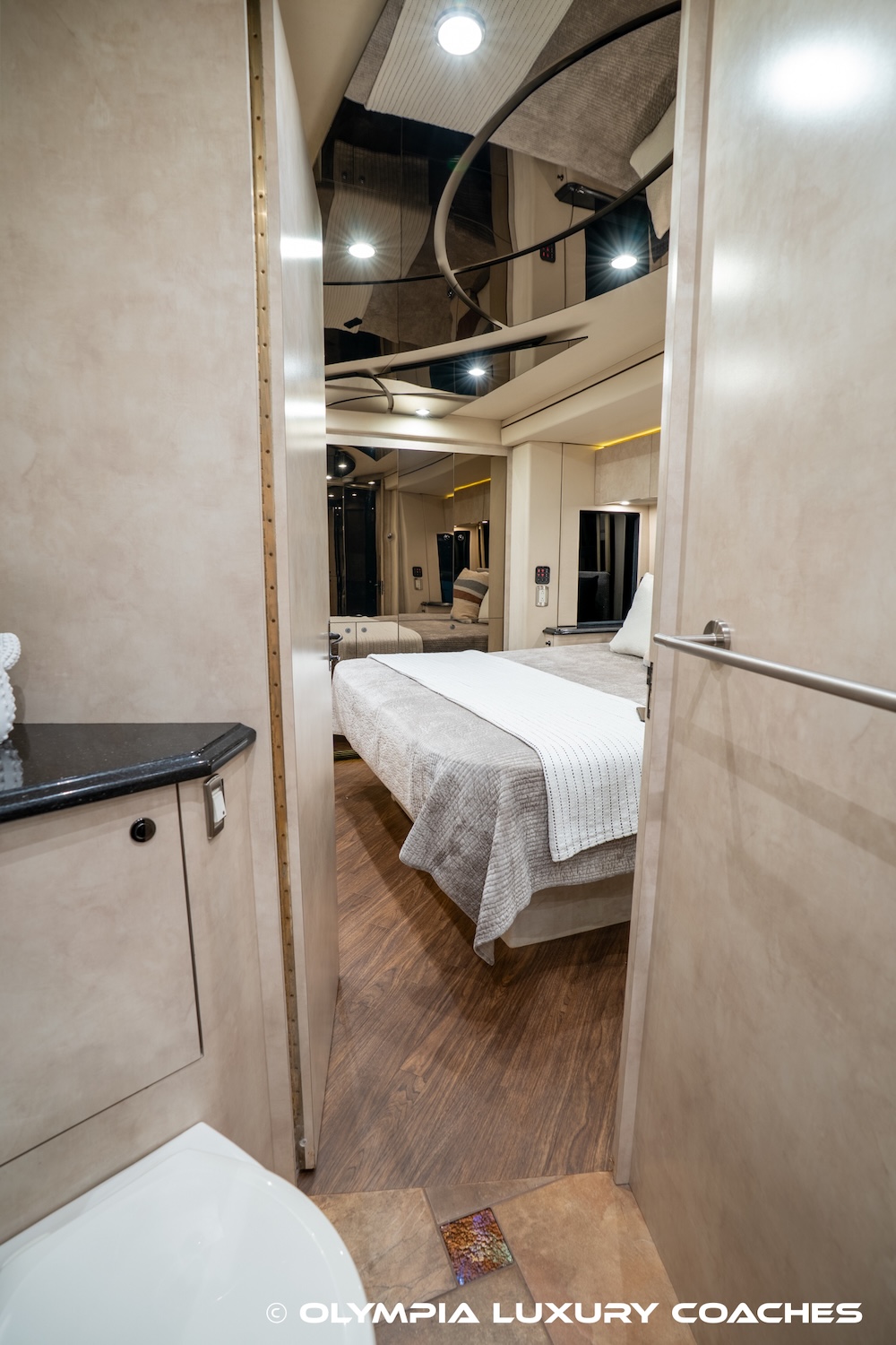 2008 Prevost Amadas H3-45 For Sale