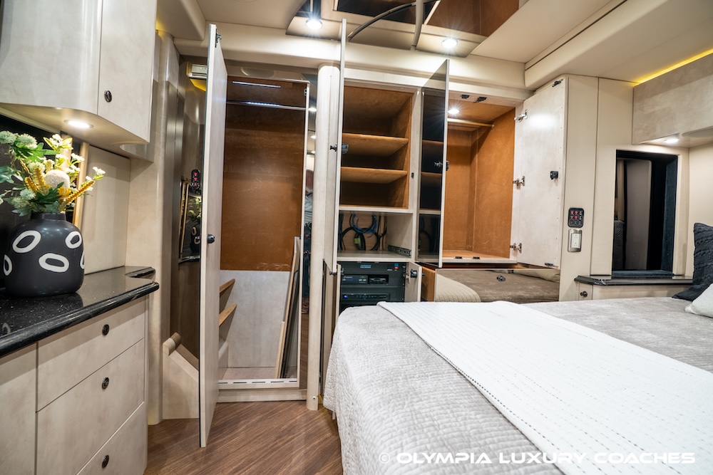 2008 Prevost Amadas H3-45 For Sale