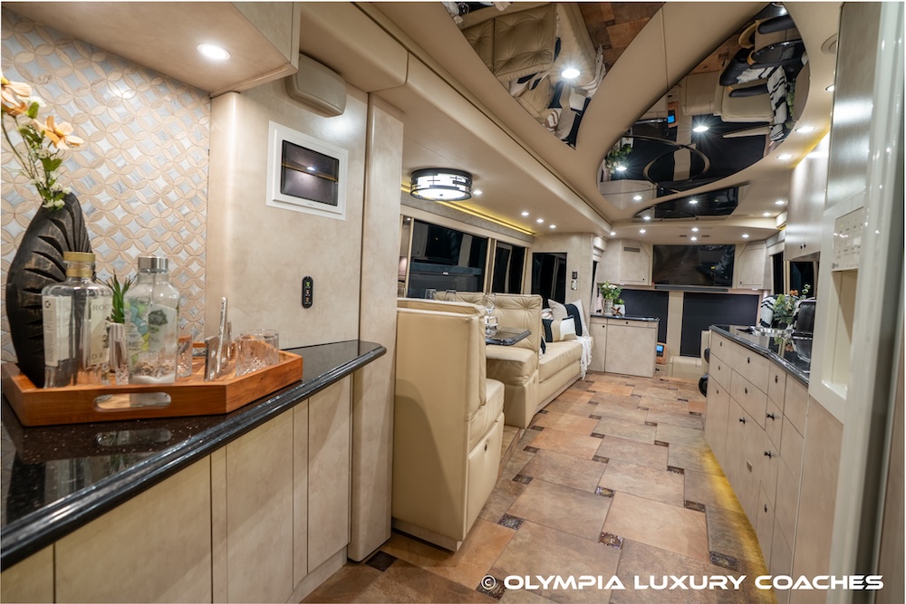 2008 Prevost Amadas H3-45 For Sale