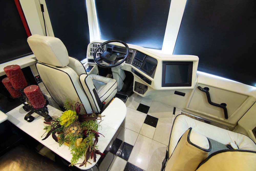 2008 Prevost Country Coach XLII For Sale