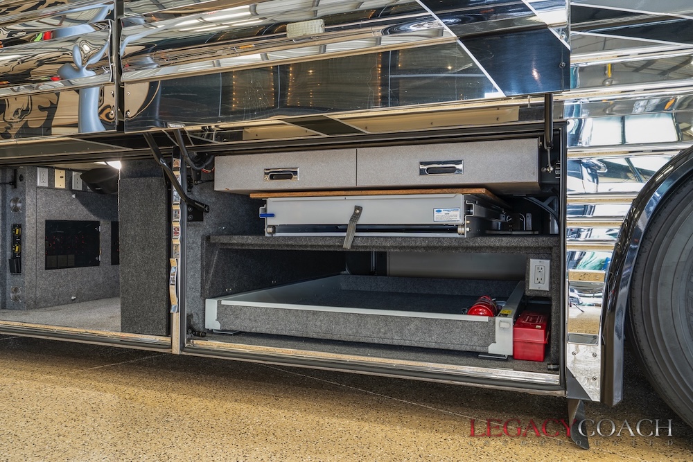 2008 Prevost  Country Coach XLIIFor Sale