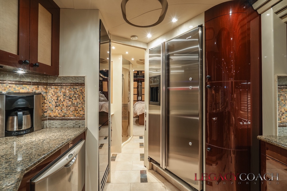 2008 Prevost  Country Coach XLIIFor Sale