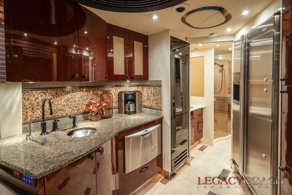 2008 Prevost  Country Coach XLIIFor Sale