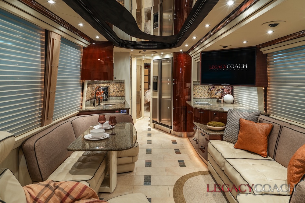 2008 Prevost  Country Coach XLIIFor Sale